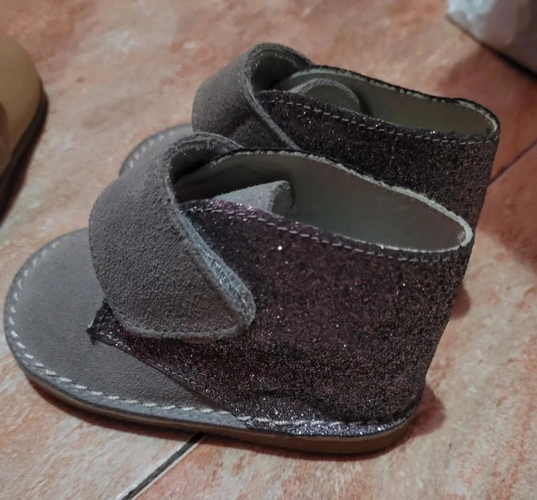 Botitas de bebé grises con velcro – Aladino – taille 19 2