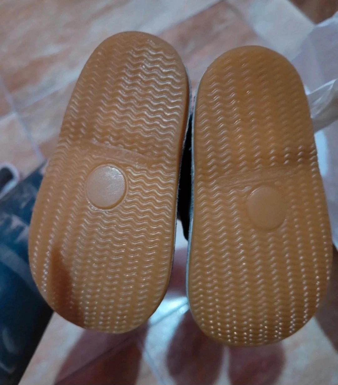 Botitas de bebé grises con velcro – Aladino – taille 19 3