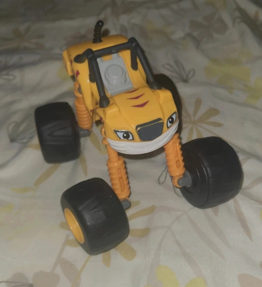 Monster Truck Stripes - Blaze y los Monster Machines (Articulado)