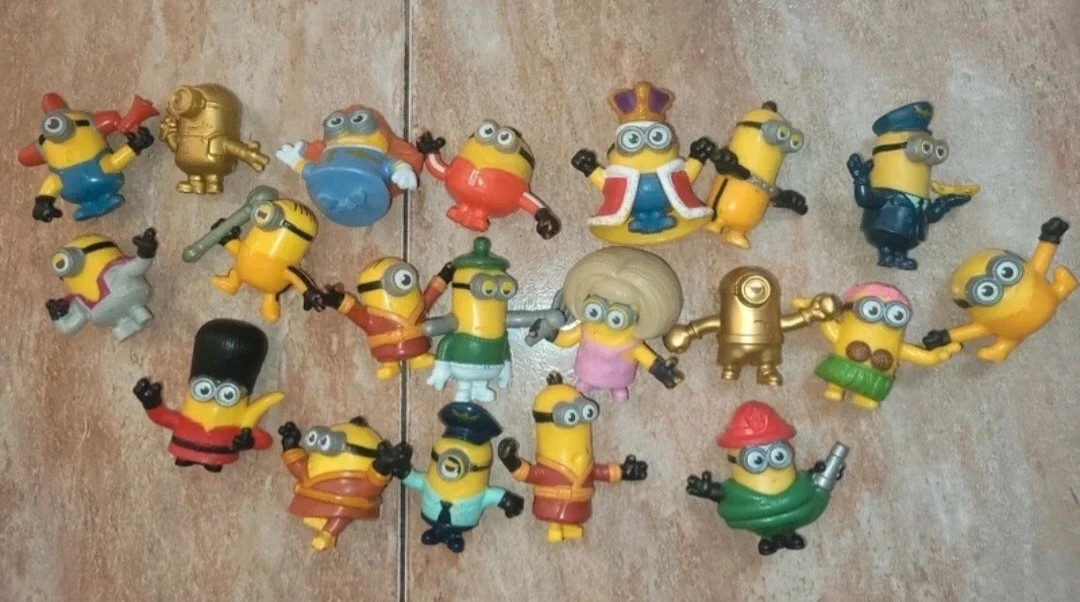 Lote de 18 Figuras Minions - Colección Variada