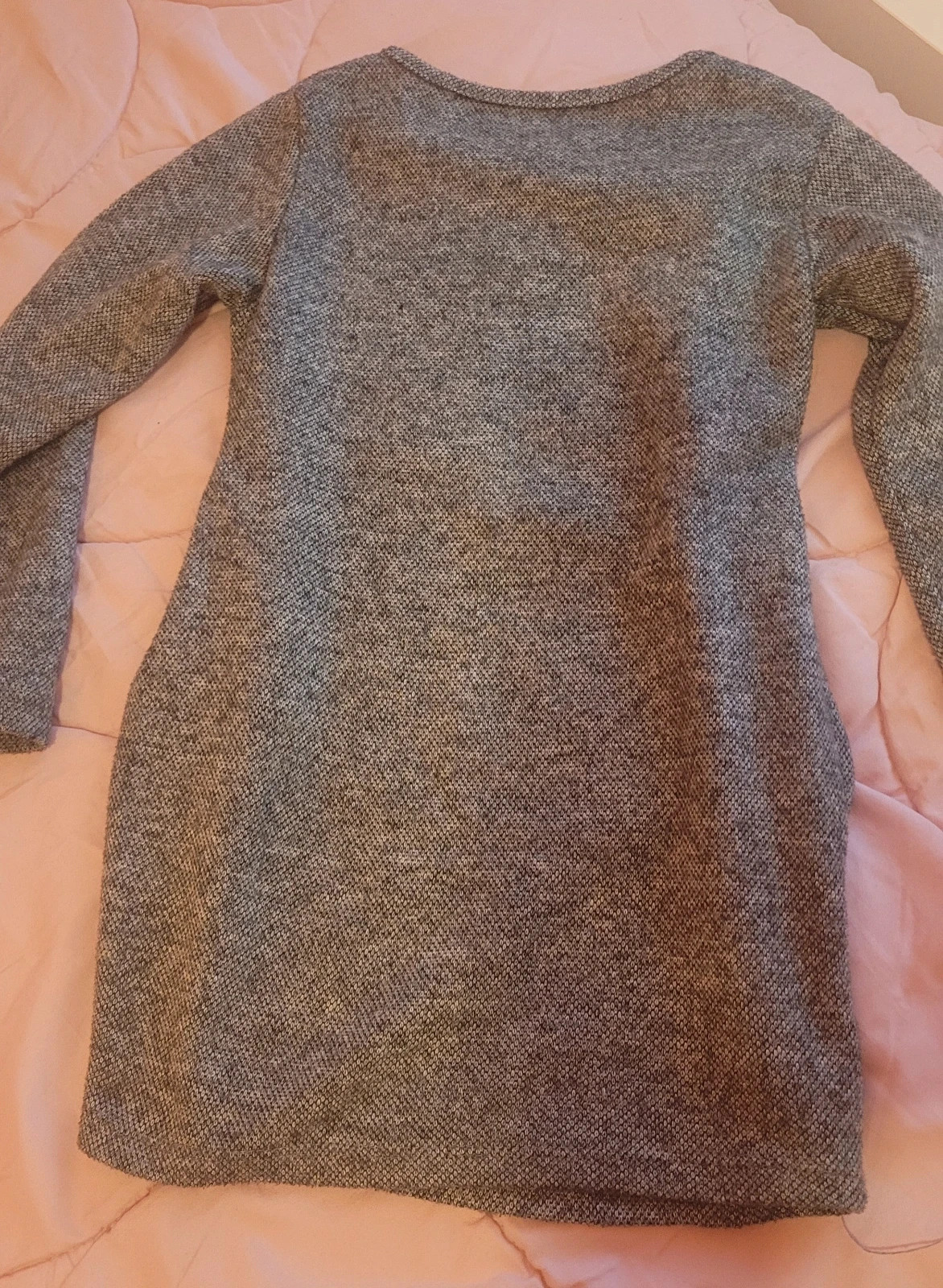 Vestido gris con gatos de lentejuelas – H&M – taille 4 ans / 104 cm 2