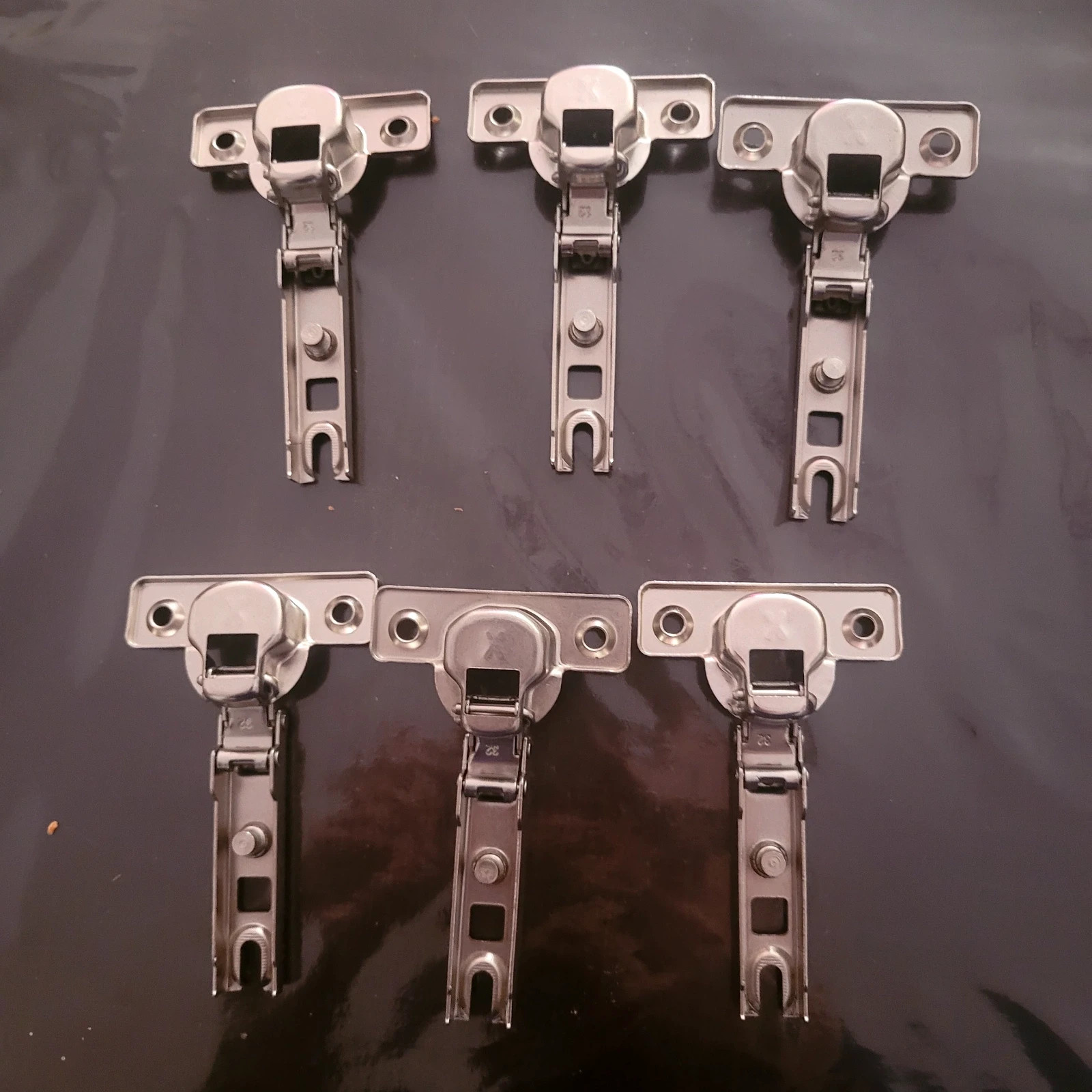 Set of 6 Cabinet Cup Hinges 26mm - New Lot de 6 charnières invisibles 26mm - Neuf – Bauhaus 2