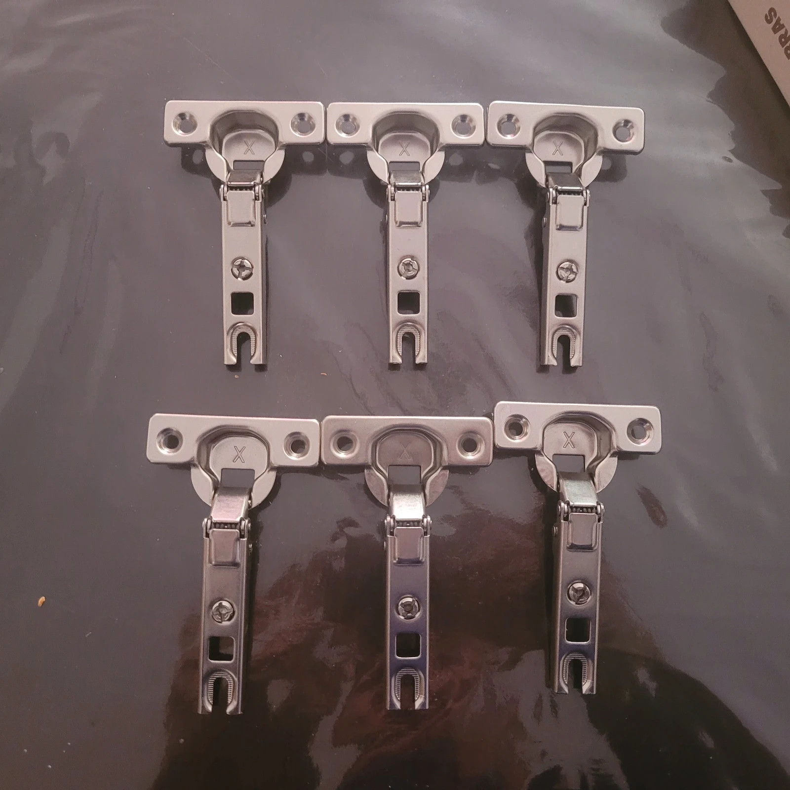 Set of 6 Cabinet Cup Hinges 26mm - New Lot de 6 charnières invisibles 26mm - Neuf – Bauhaus
