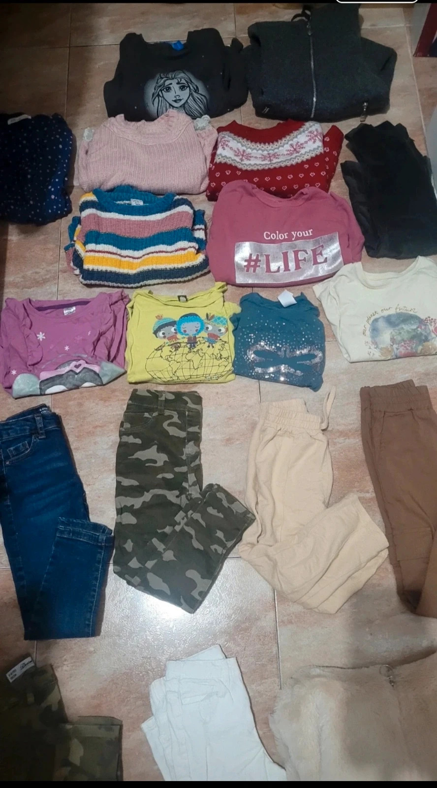 Ropa de niña de invierno – Zara, denim co, little Kids, primark, h&m, lovely – taille 5 ans / 110 cm 2
