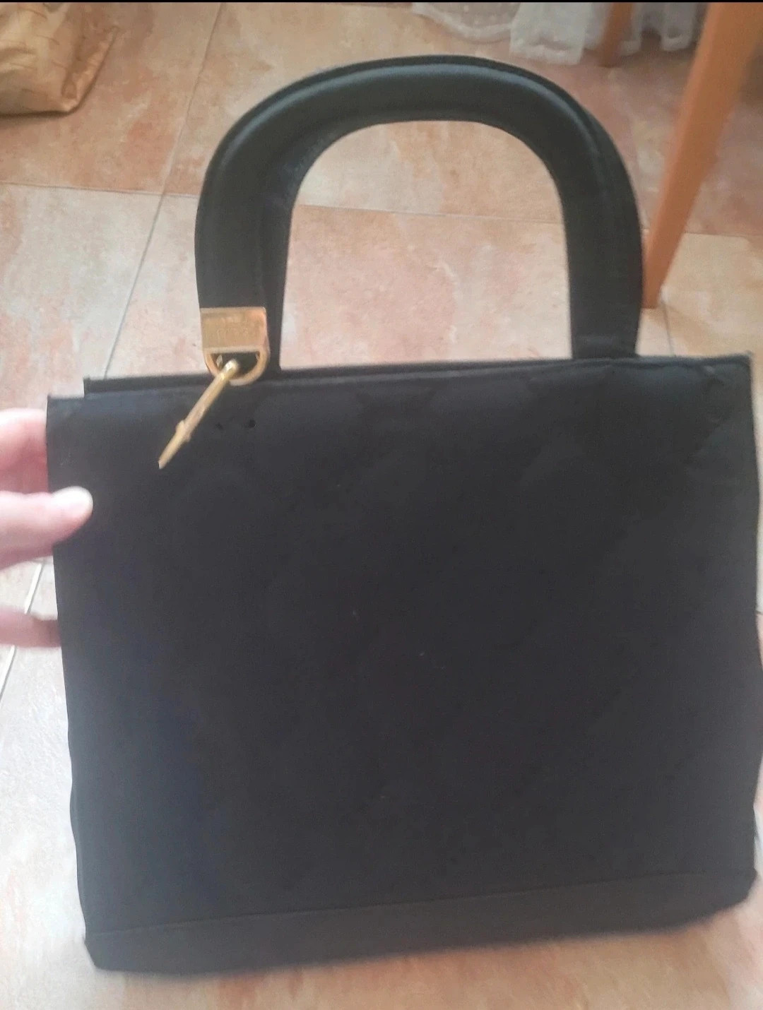 Bolso de mano negro estilo vintage acolchado nuevo – Castella – taille Taille unique 3