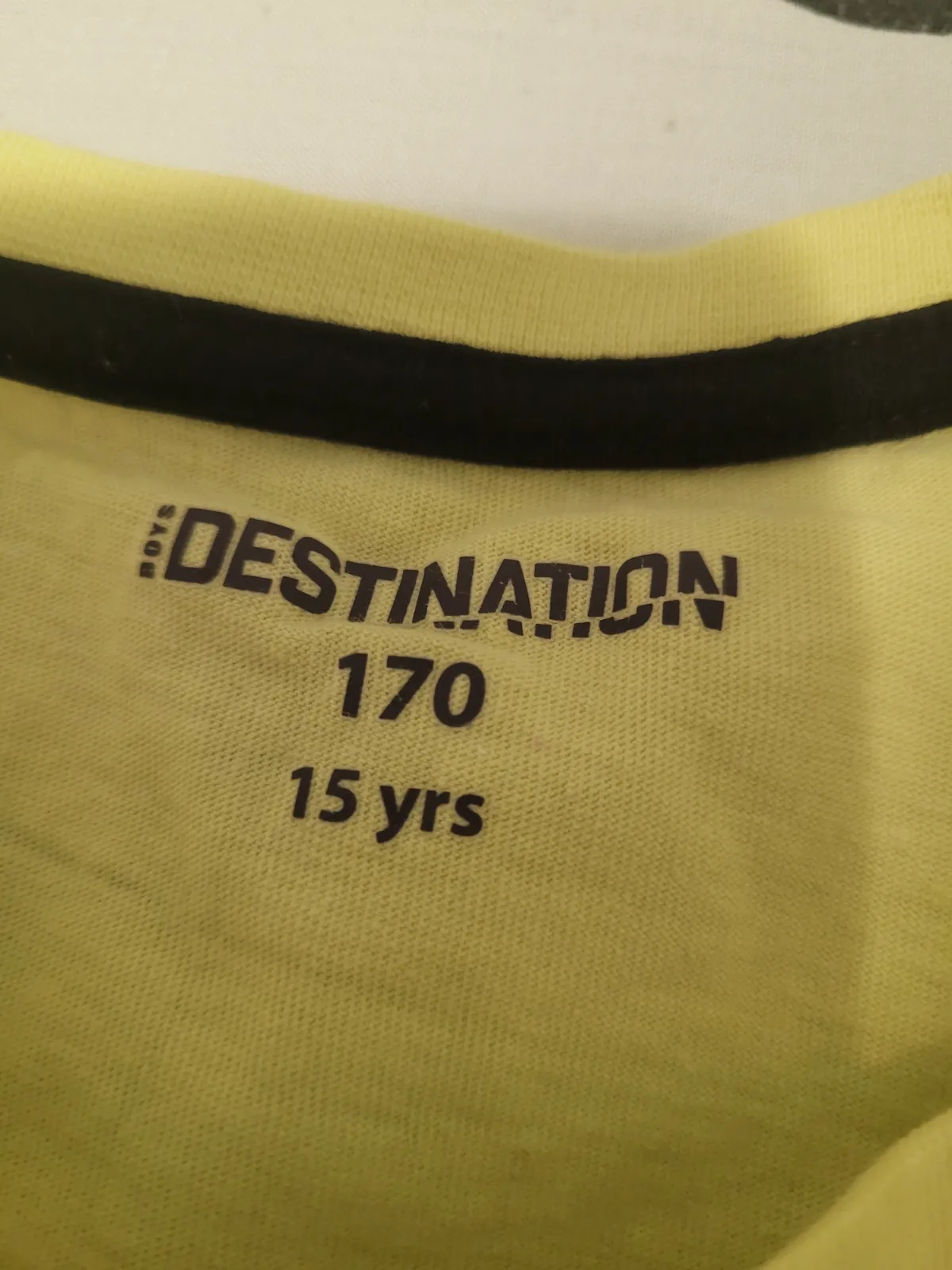 Ensemble t-shirt et bermuda de sport – Destination – taille 15 años 2
