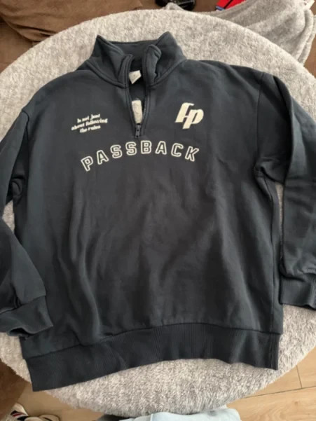 Sudadera Fair Play con cremallera media negra blanca