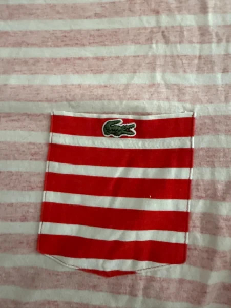 Camiseta Lacoste Live con bolsillo roja blanca vintage – Lacoste – taille M 2