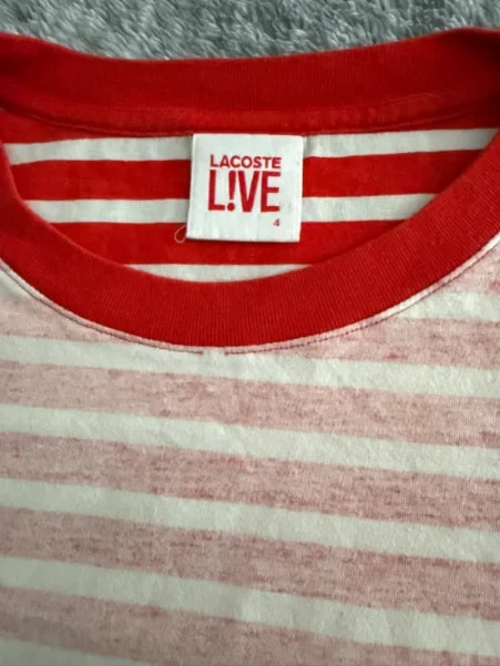 Camiseta Lacoste Live con bolsillo roja blanca vintage – Lacoste – taille M 3