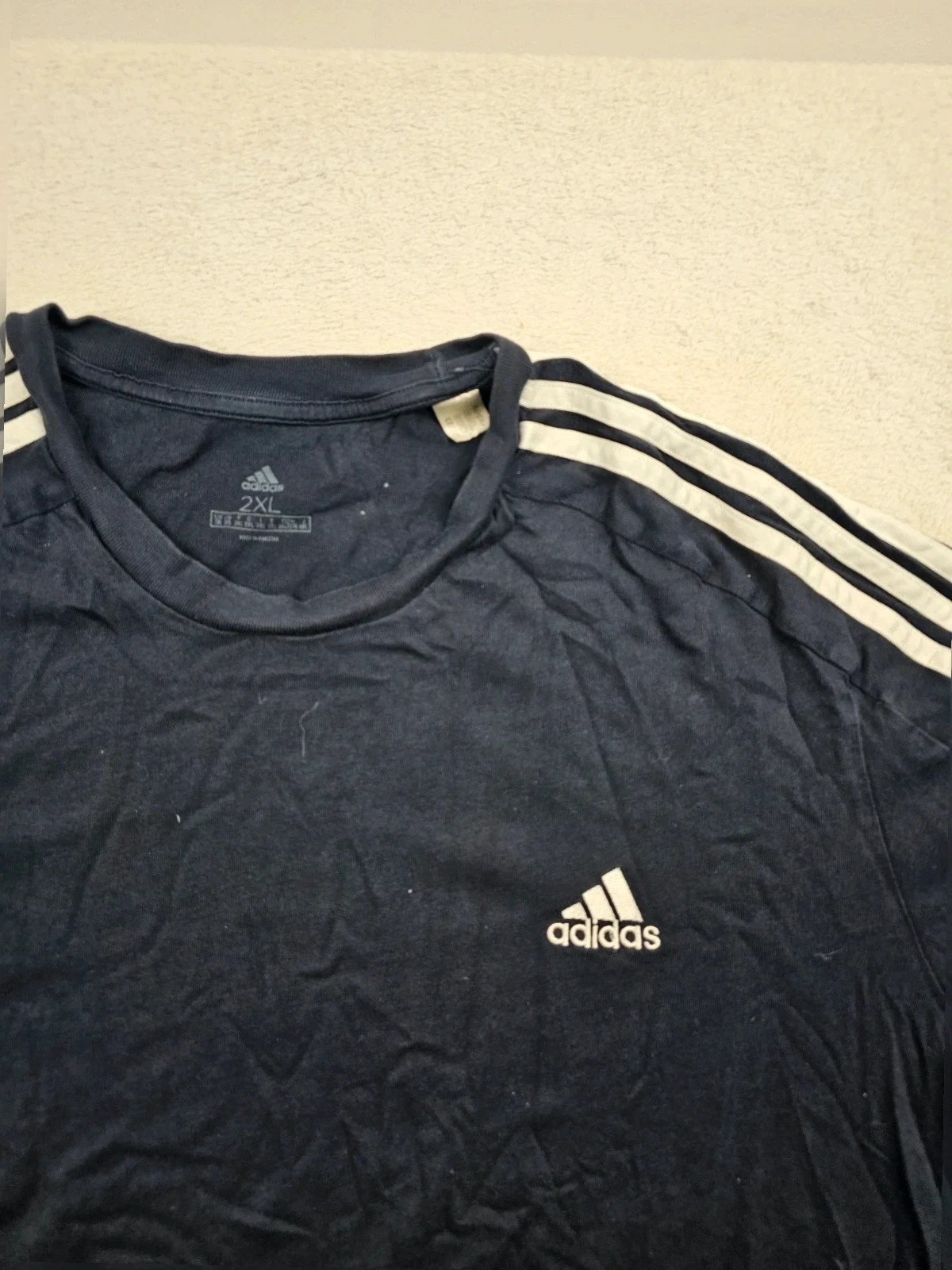 T-shirt Adidas noir logo Brodé Poitrine 2XL – adidas – taille XXL 3