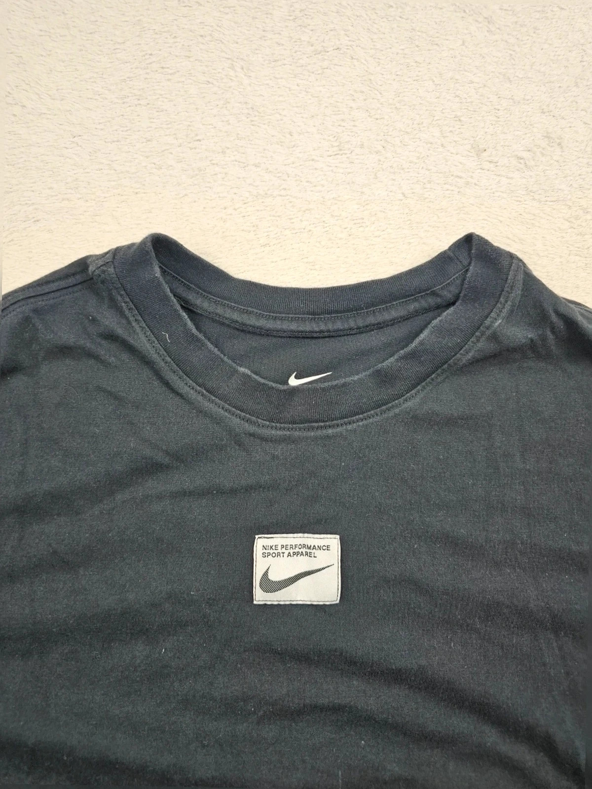 T-shirt Nike performance / The Nike Tee noir M – Nike – taille M 3