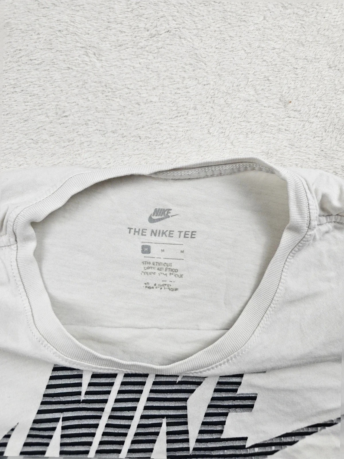 T-shirt Nike Air max "The Nike Tee" blanc / Noir / Gris M – Nike – taille M 2
