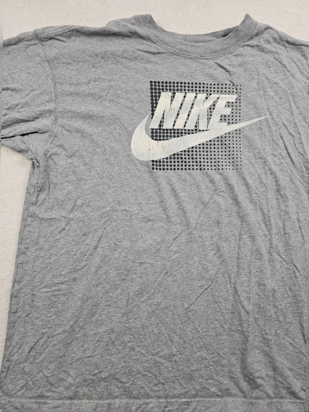 T-shirt nike Gris et noir L – Nike – taille L 3