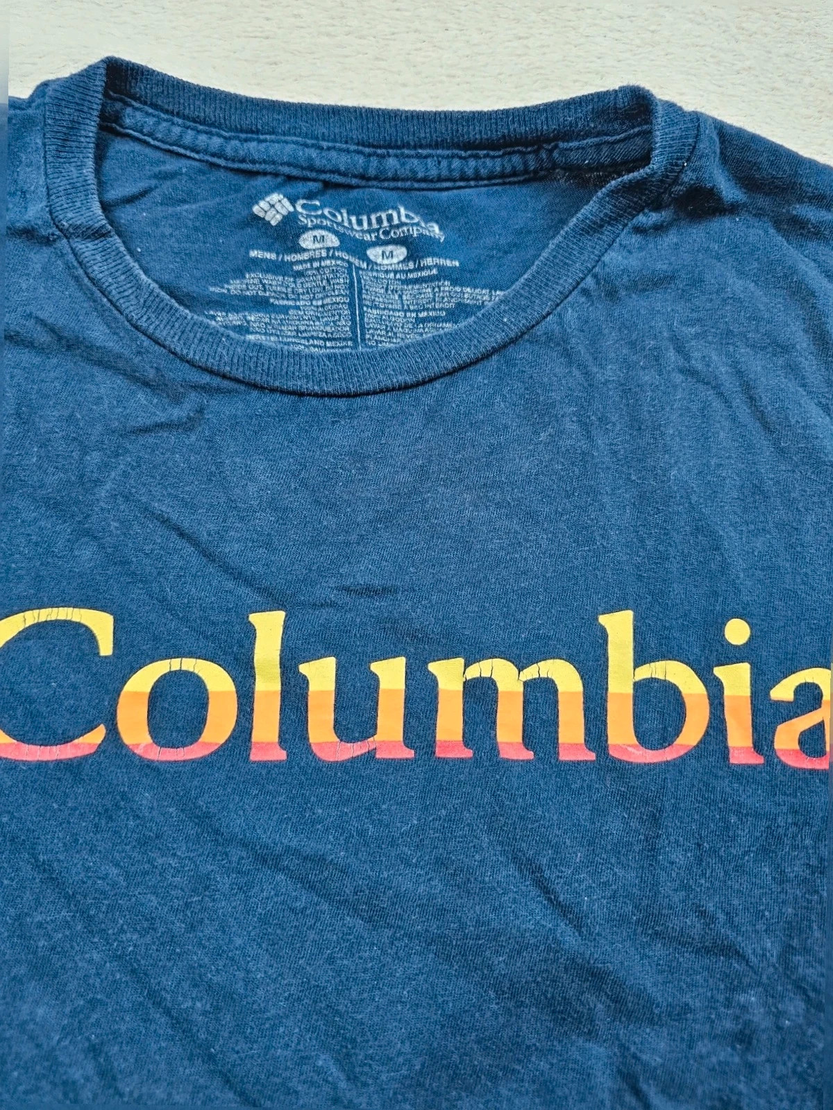 T-shirt Columbia bleu Marine flocage Craquelé M – Columbia – taille M 5