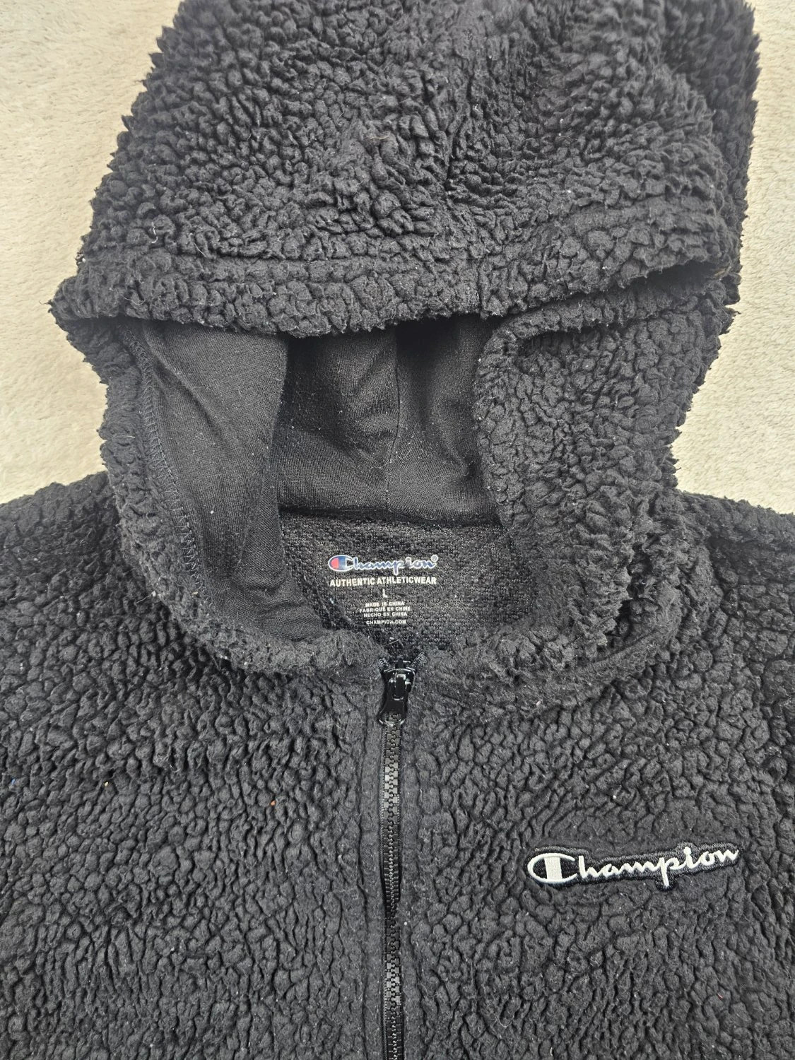 Veste polaire Champion sherpa capuche zippé écusson c noir Homme taille L – Champion – taille L 3