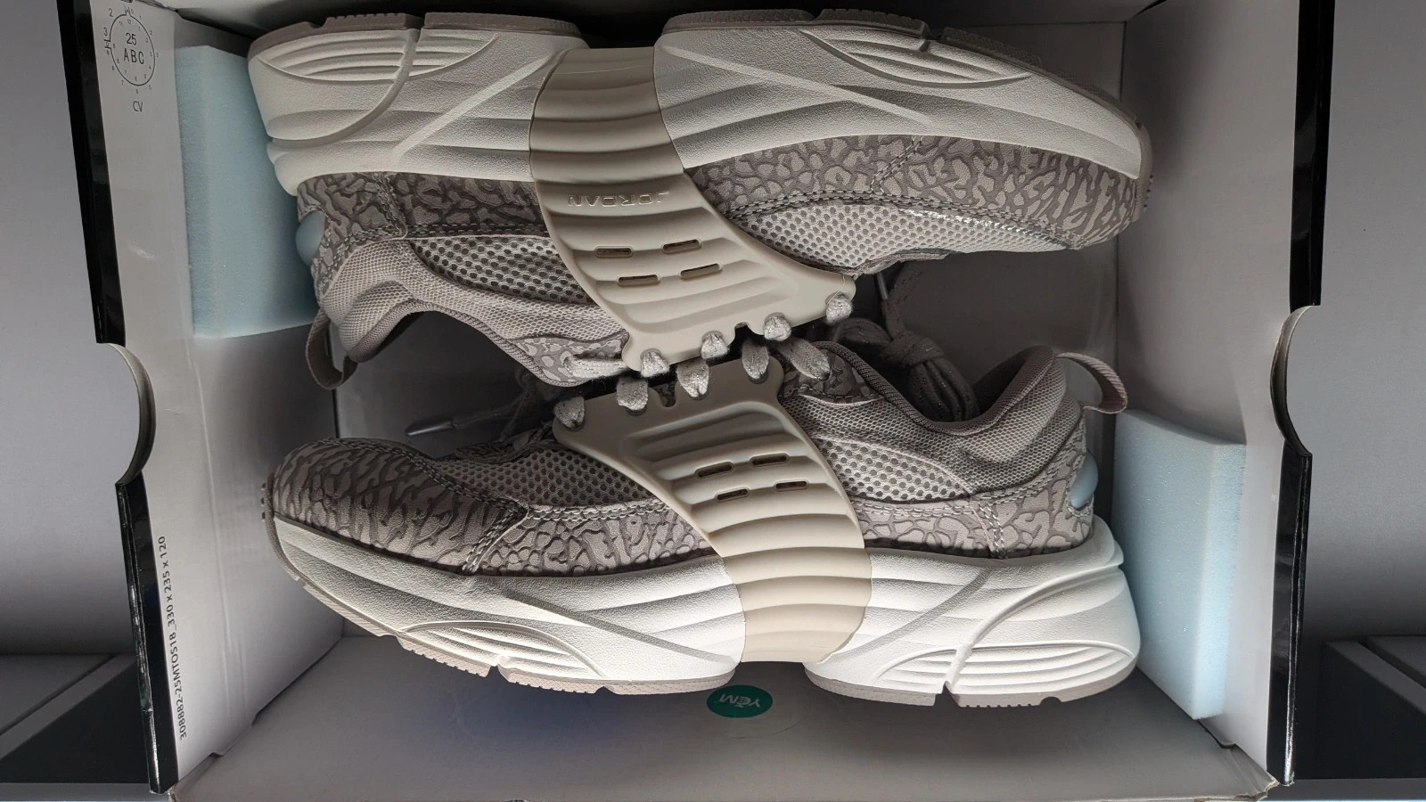 Chaussures de sport Nike Trunner Gris/Bleu – Jordan – taille 42.5 2