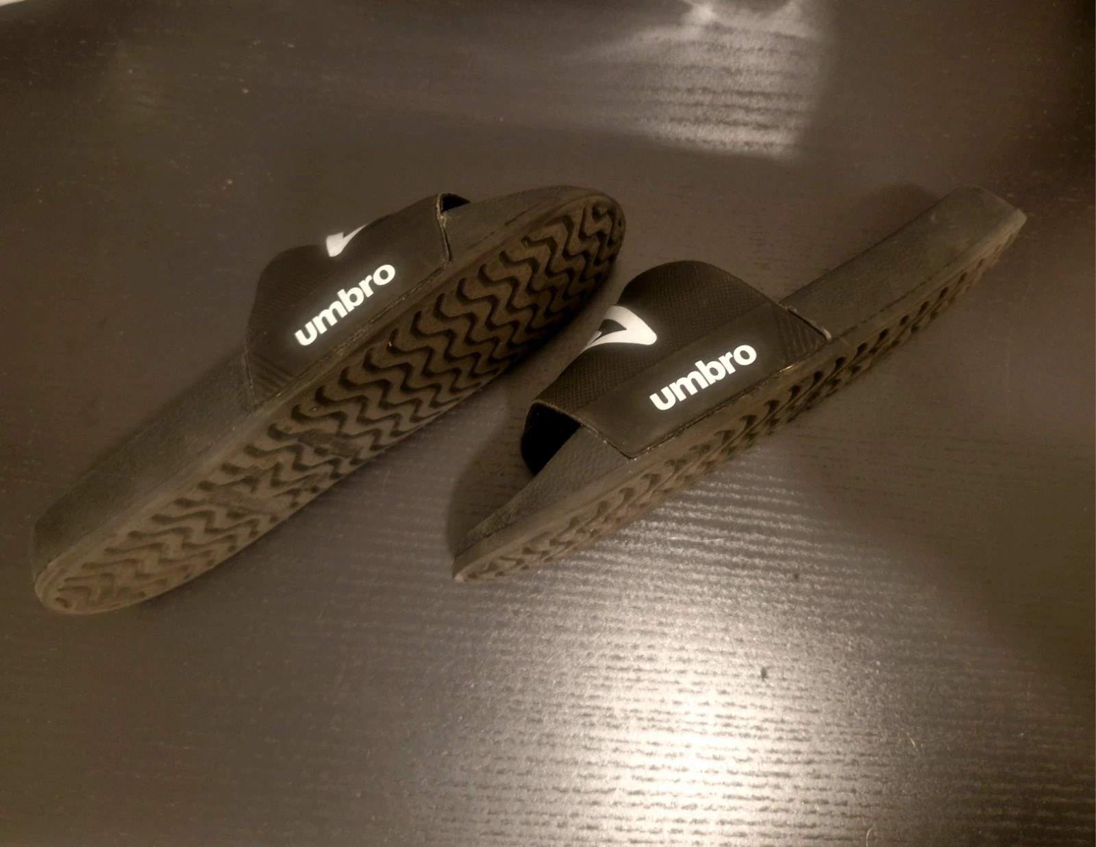 Tong Umbro - Taille 37 – Umbro – taille 37 2