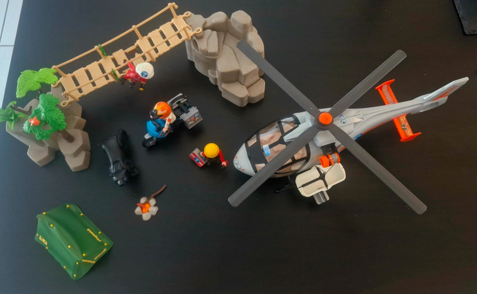 Playmobil rescue action 70663 unites de secouristes avec helicoptere – Playmobil – taille Taille unique 3