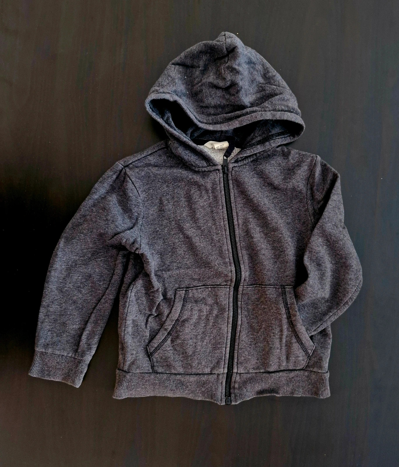 Sweat zippé à capuche H&M – 4/6 ans (110/116) – H&M – taille 4 ans / 104 cm