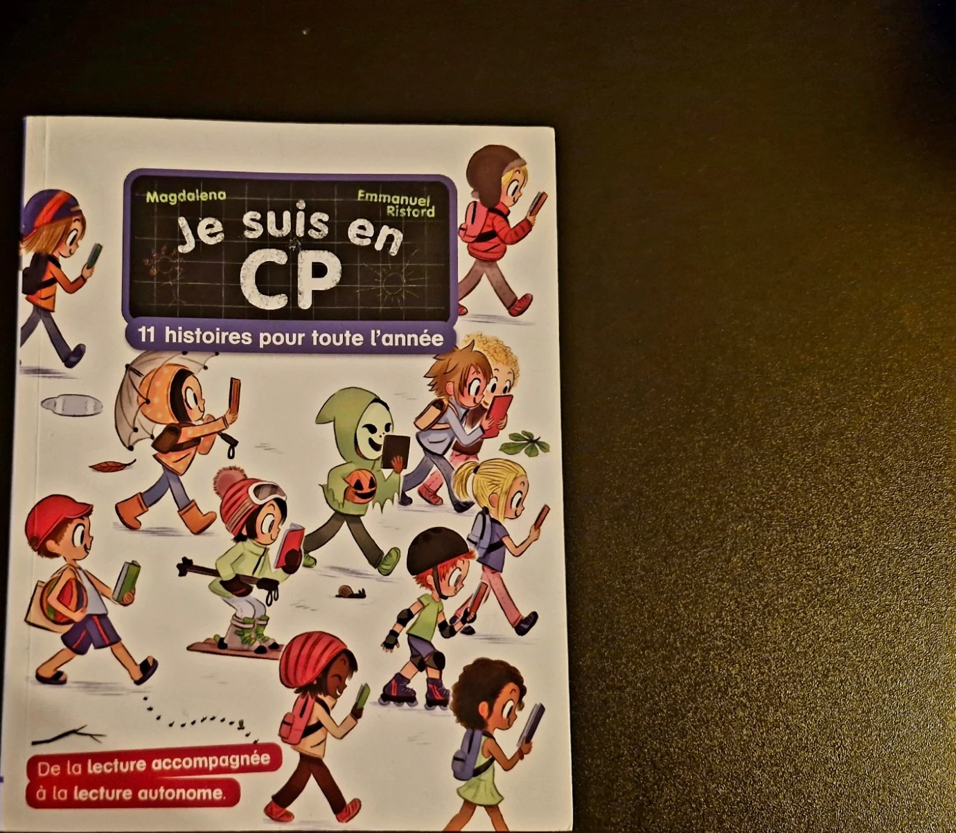 Livre Je suis en CP - 11 histoires pour toute l'année (Magda)