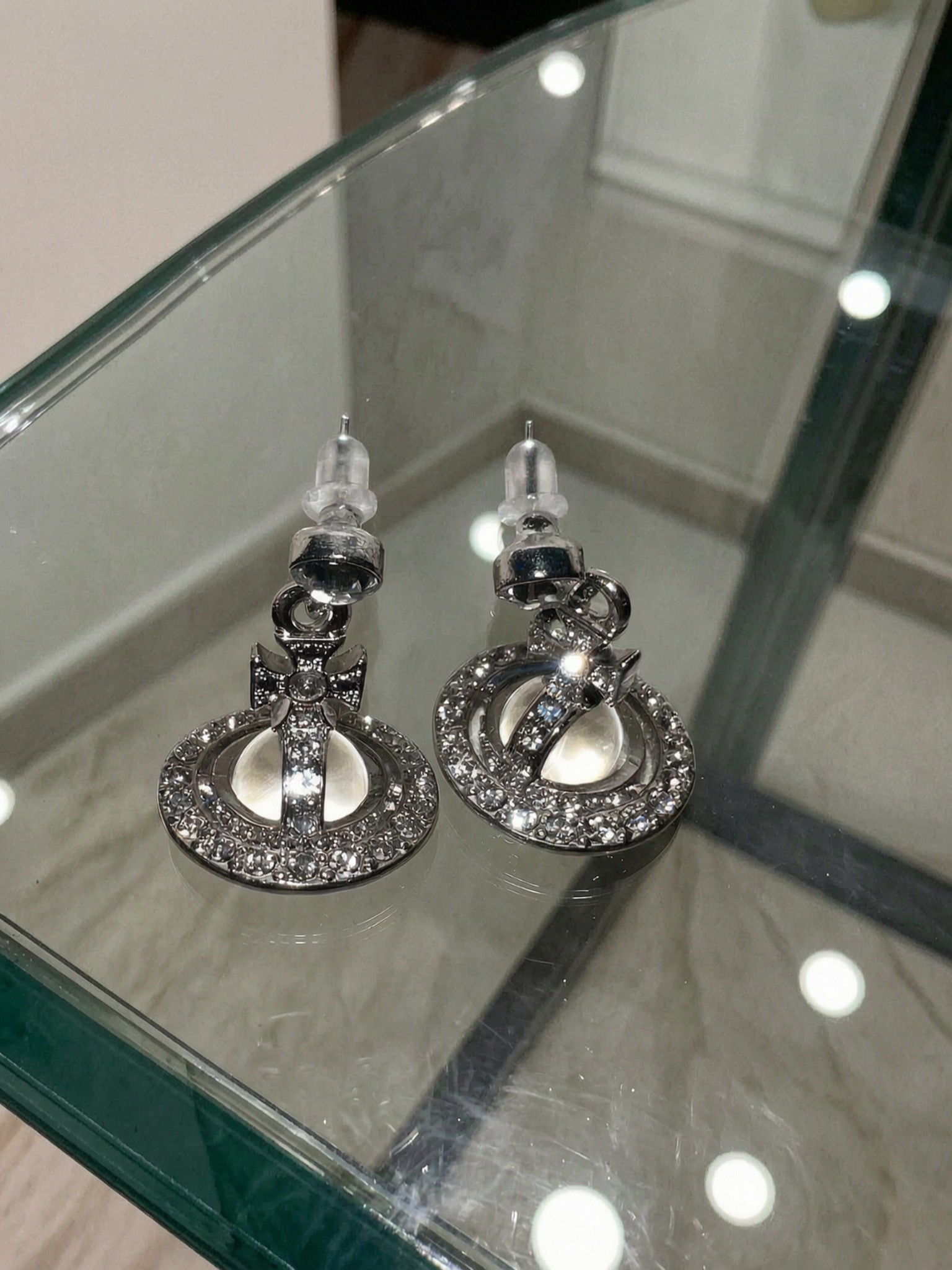 Boucles d'oreilles strass argentées