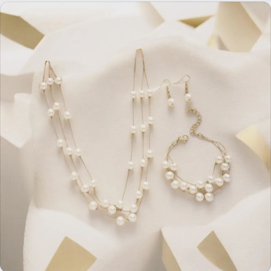 Parure de bijoux perles nacrées blanches – & Other Stories – taille Taille unique 2