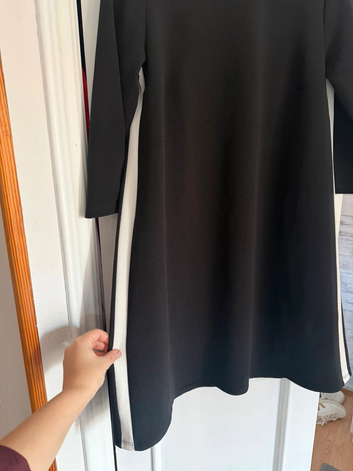 Vestido negro – Stradivarius – taille S / 36 / 8 2