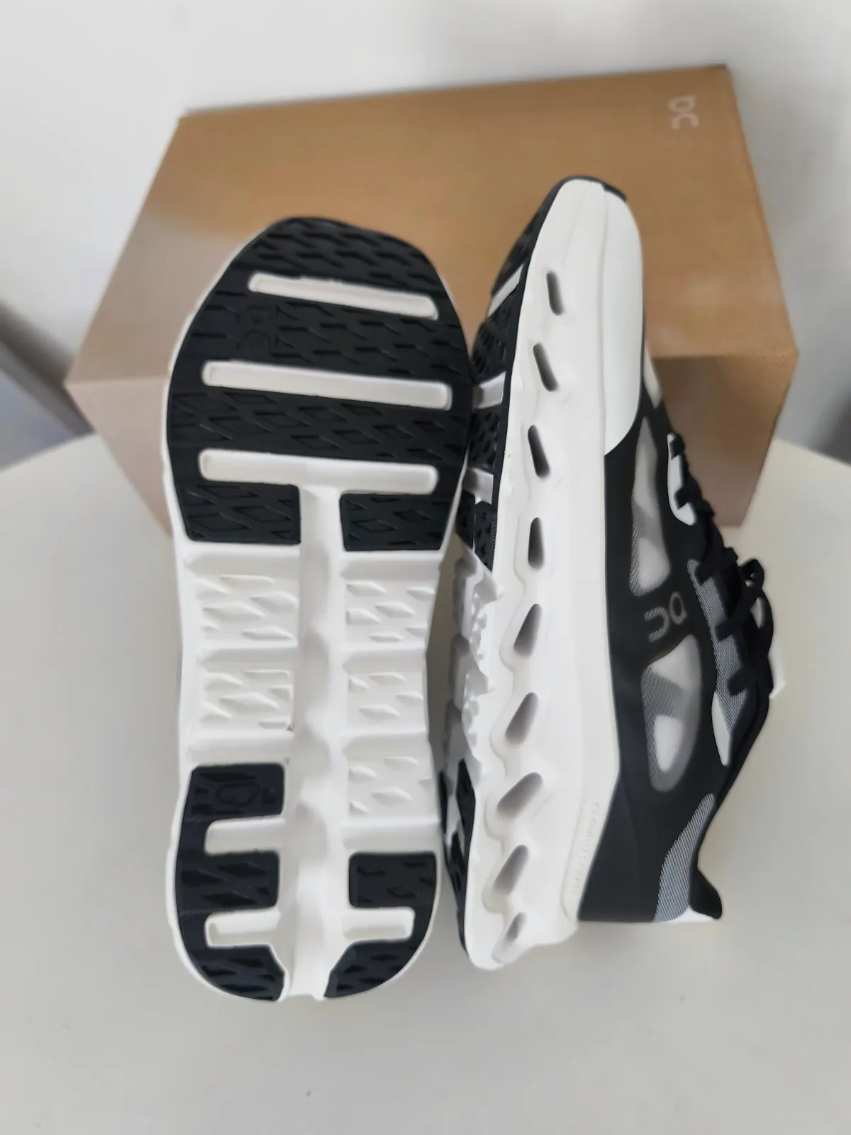 On cloud 44  – On cloud – taille EU 44 2