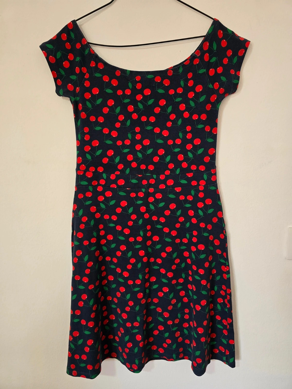 Robe pin-up cerises - Formula Joven t. 38 – Fórmula Joven – taille M / 38 / 10 3