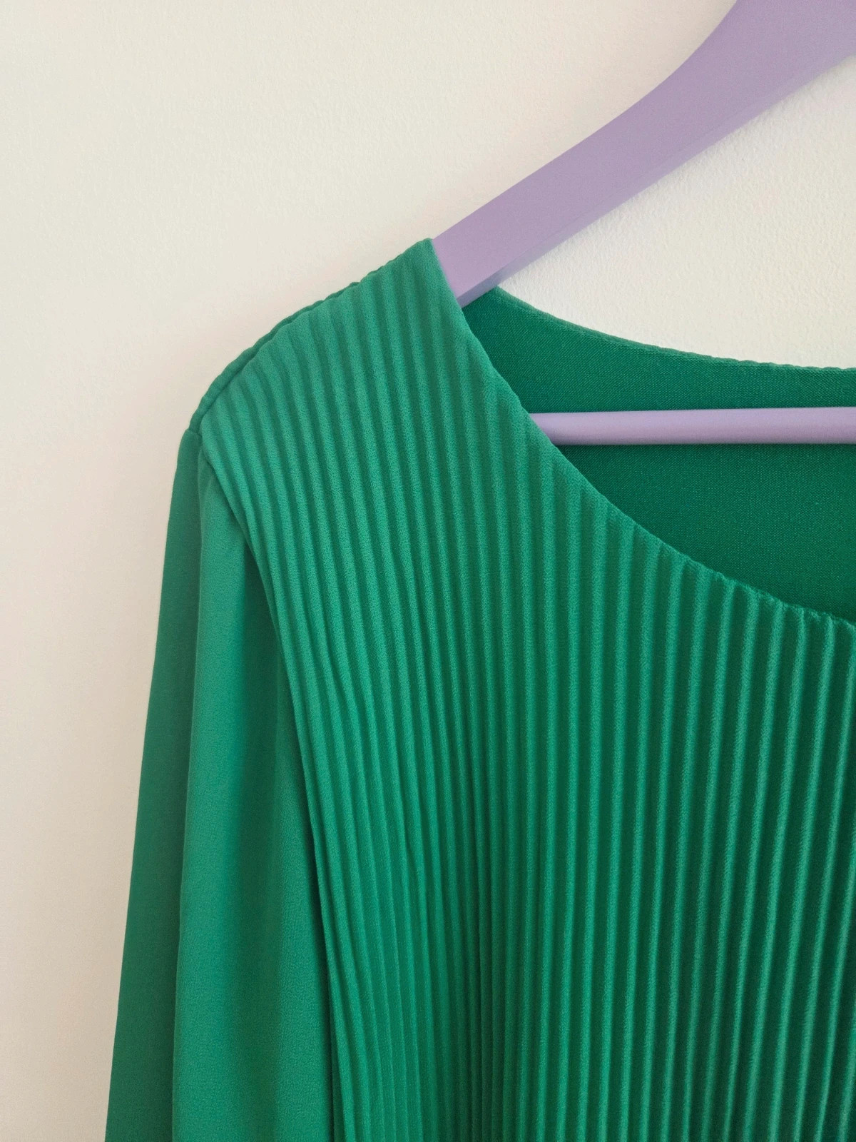 Elegante blusa verde plisada T-38/40💚 – Local – taille L / 40 / 12 3