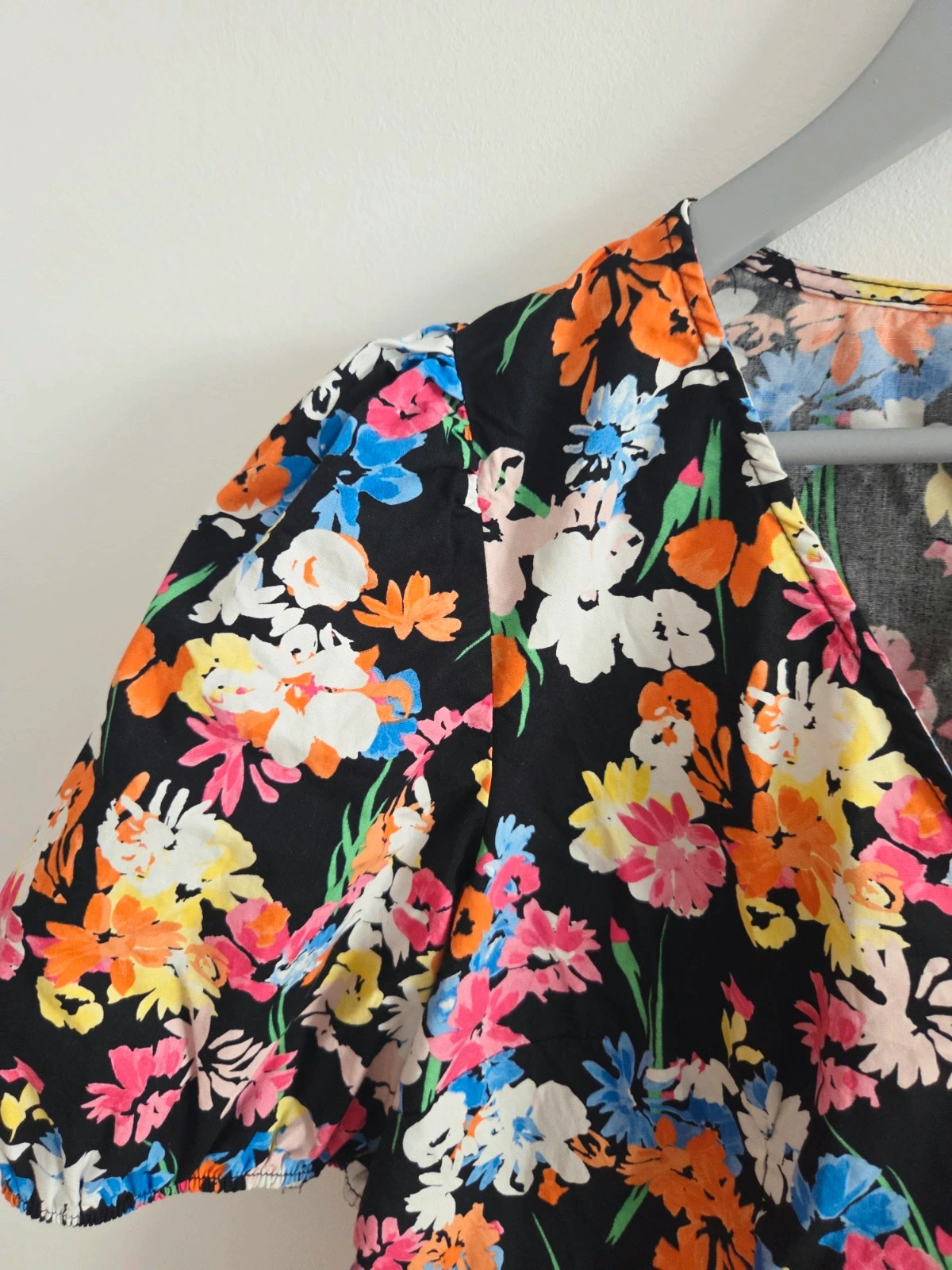 Preciosa blusa negra peplum flores T-40/42🖤 – New Look – taille L / 40 / 12 3