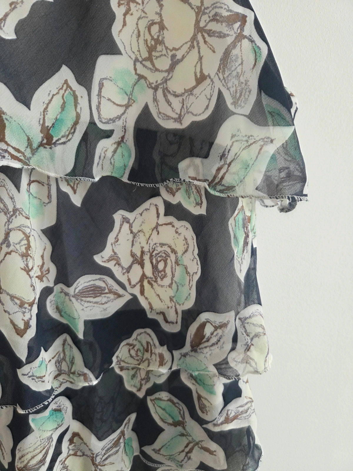 Precioso vestido volantes marino flores T-40 – Cerezas – taille L / 40 / 12 5