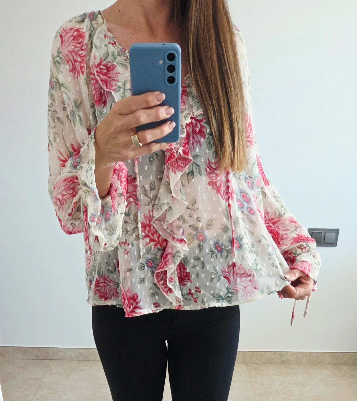Romantica blusa crema flores 🌸 T-L