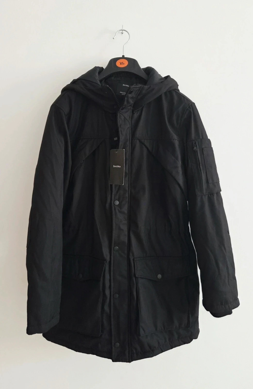 Preciosa parka acolchada noir Hombre🖤T-M/L – Bershka – taille M
