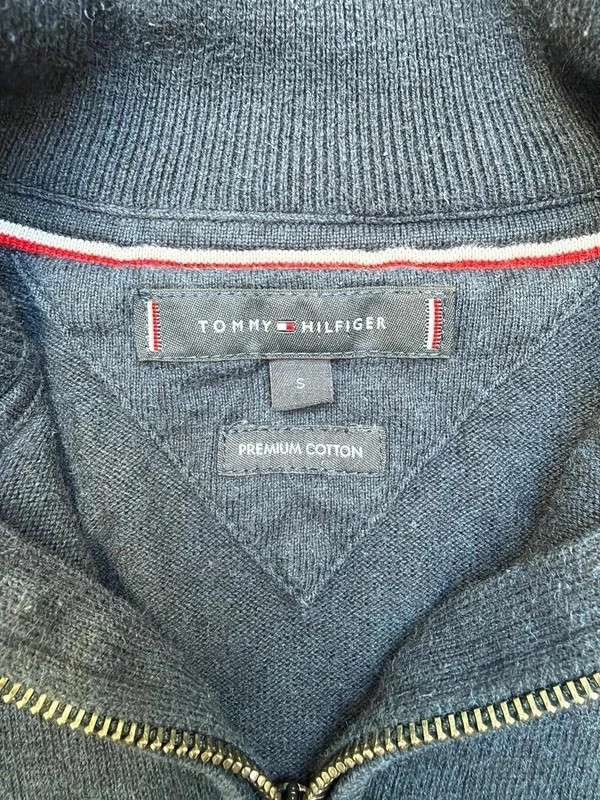 Pull 1/4 zip col camionneur Tommy Hilfiger Bleu marine Taille S logo brodé 100%coton preppy – Tommy Hilfiger – taille S 3