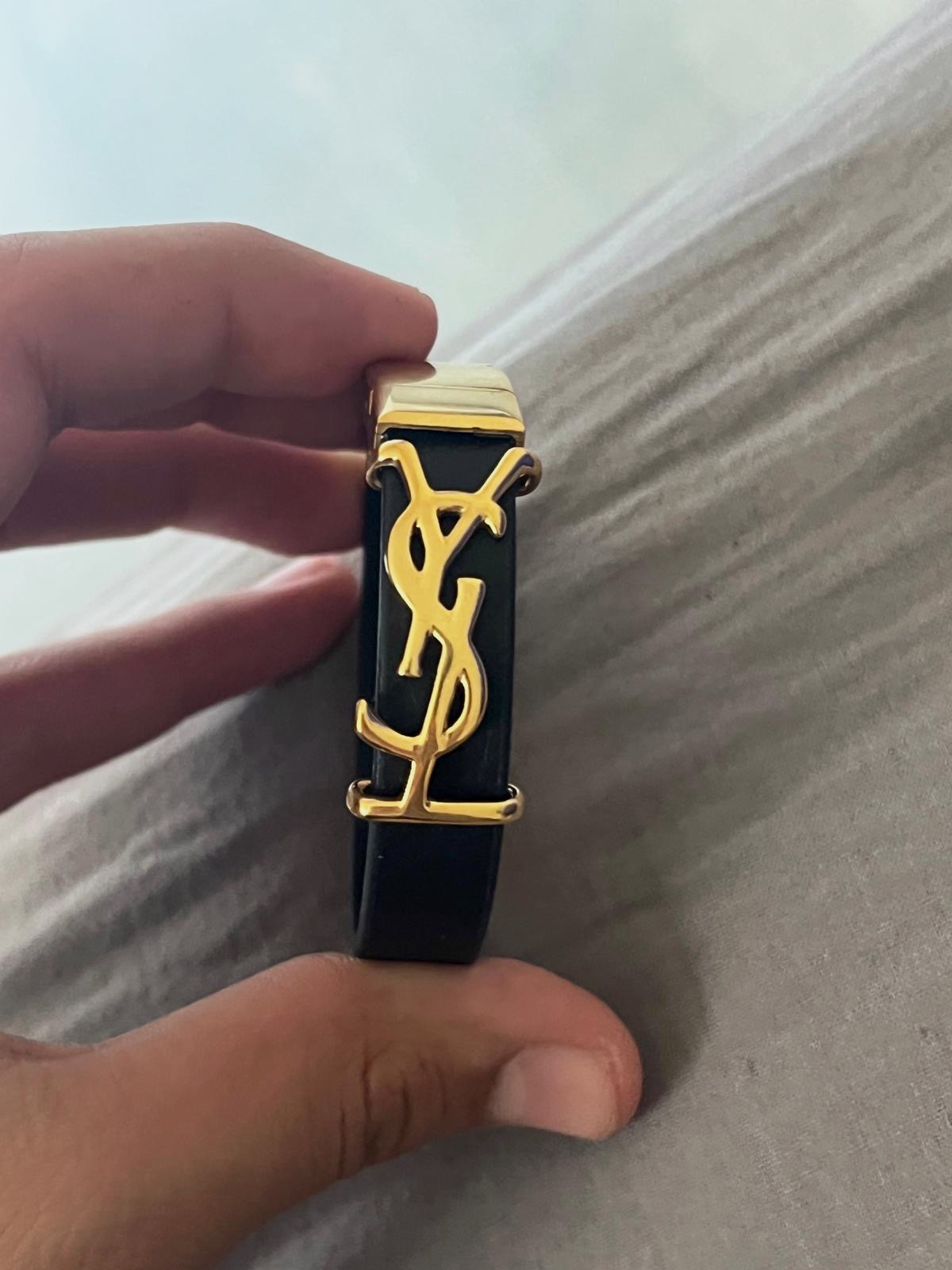 Bracelet Yves Saint Laurent en cuir noir monogramme YSL – Yves Saint Laurent – taille Taille unique 2
