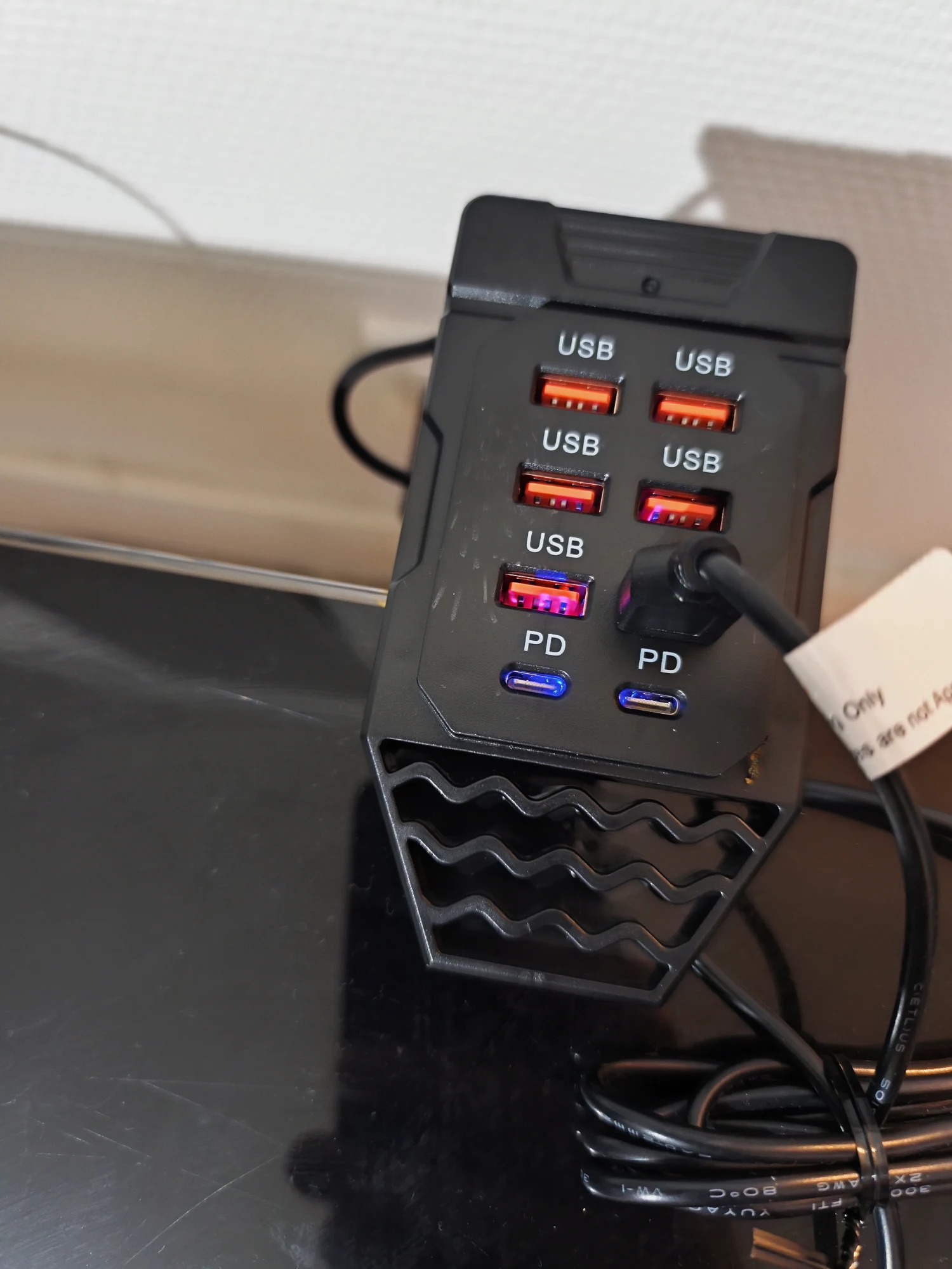 Station de Charge Multi-ports Intelligente avec Hub USB