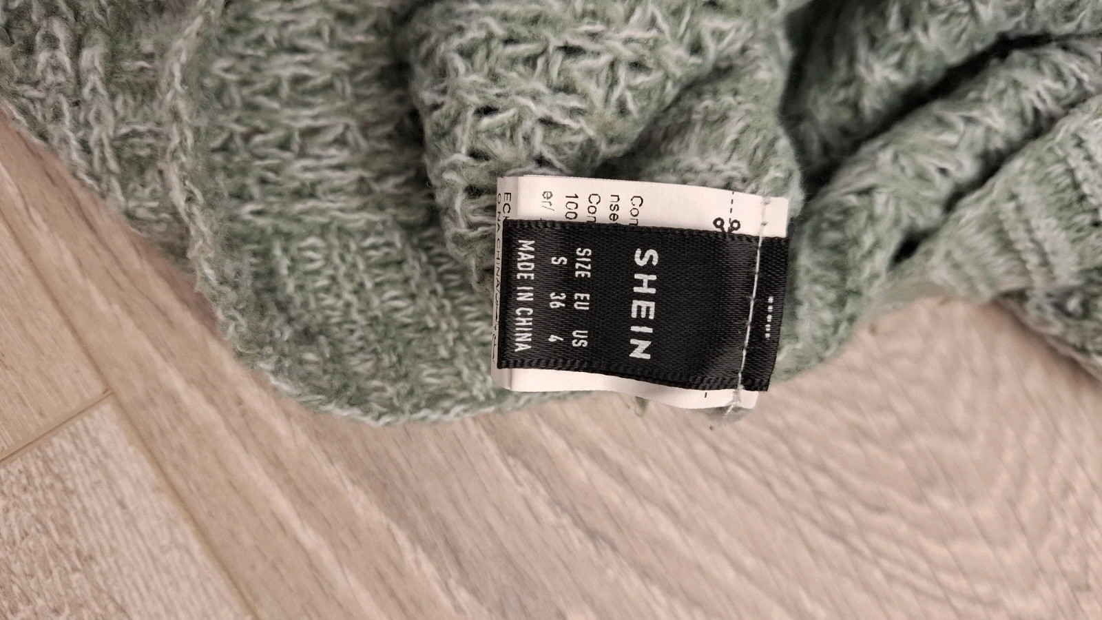 Pull col roulé vert kaki/sauge – grosse maille – coupe ample très bon état – Shein – taille S / 36 / 8 4