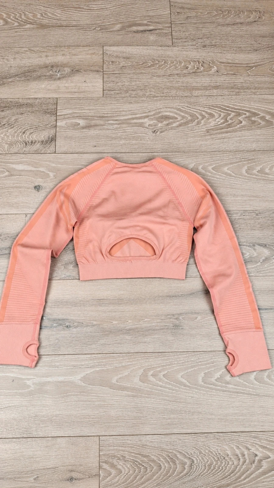 Ensemble sport seamless PUSH UP ++ corail/saumon – Taille M – NEUF – Premium – Ensemble sport seamless PUSH UP ++ corail/saumon – – taille M / 38 / 10 2