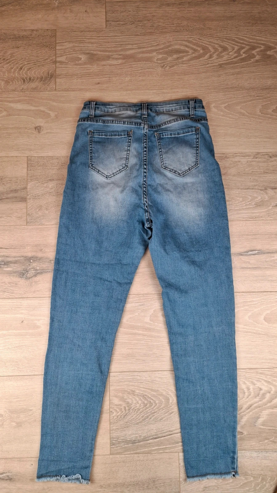 Jean skinny Shein déchiré taille M – Bleu clair délavé – Effet destroy – Shein – taille M / 38 / 10 4