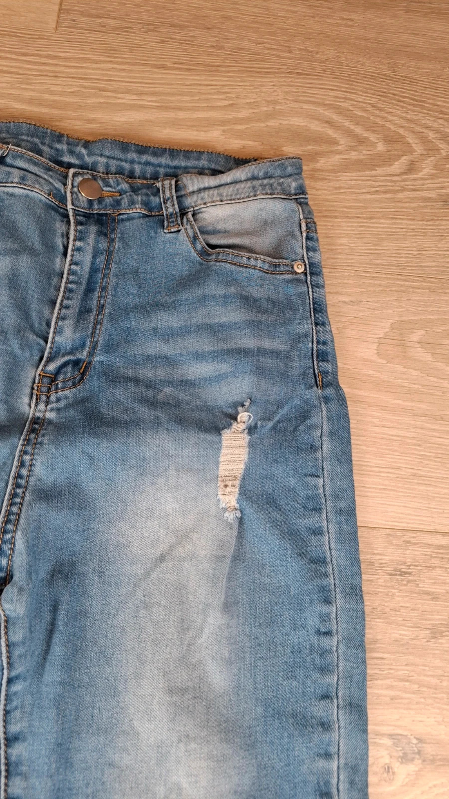 Jean skinny Shein déchiré taille M – Bleu clair délavé – Effet destroy – Shein – taille M / 38 / 10 3