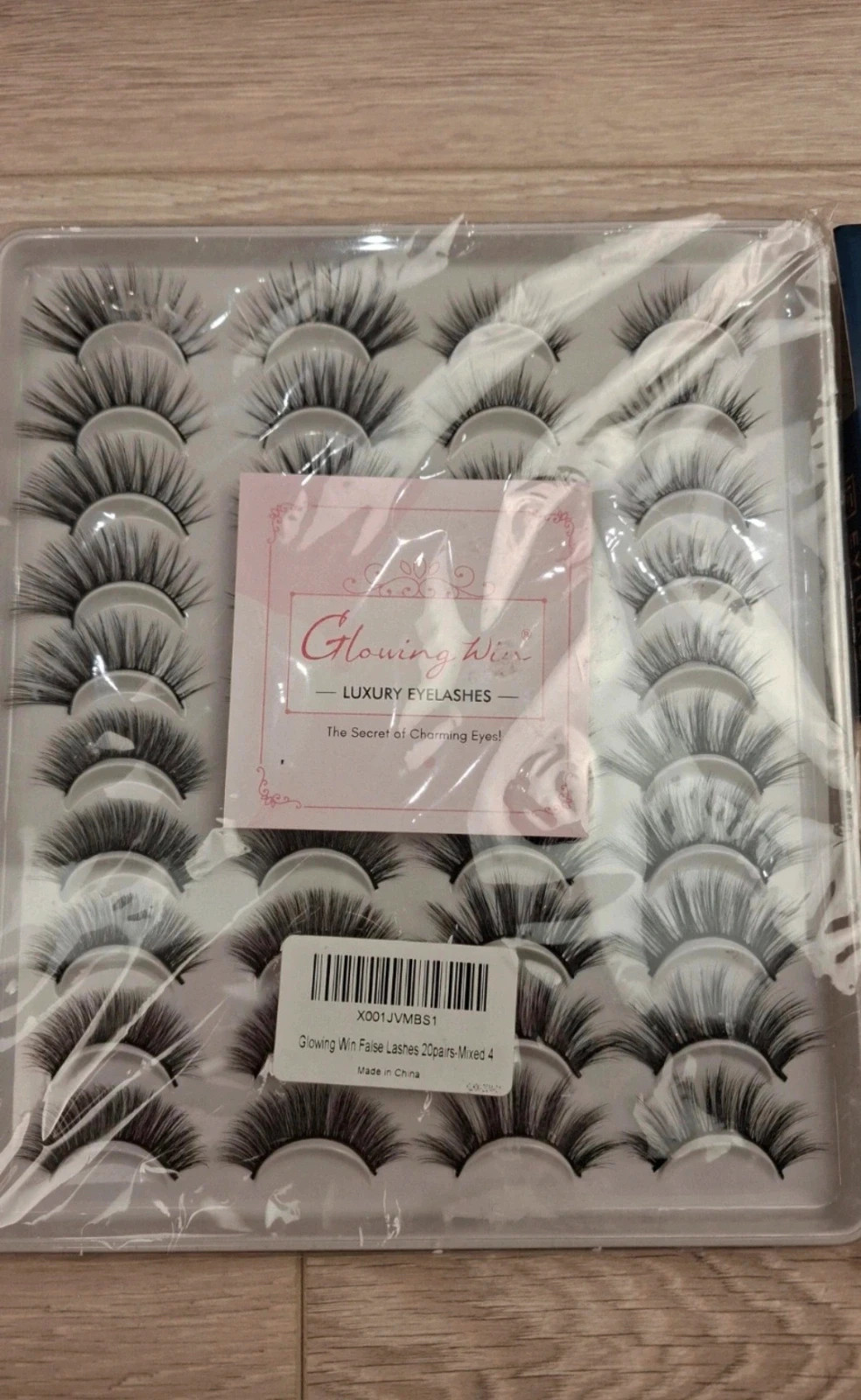 Lot faux cils neufs – Glowing Win (20 paires) + Eylure London + 5 paires bonus – Jamais utilisés – Eylure 2