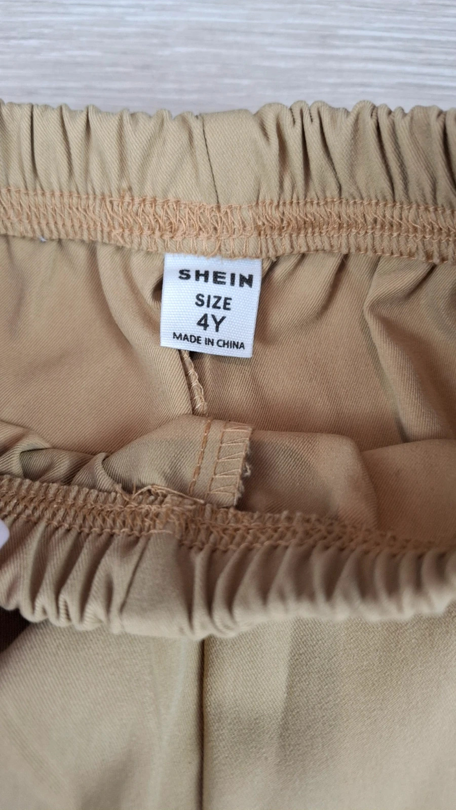 Pantalon cargo enfant Shein kaki taille 4 ans – Taille élastiquée – Très bon état – Shein – taille 4 ans / 104 cm 2