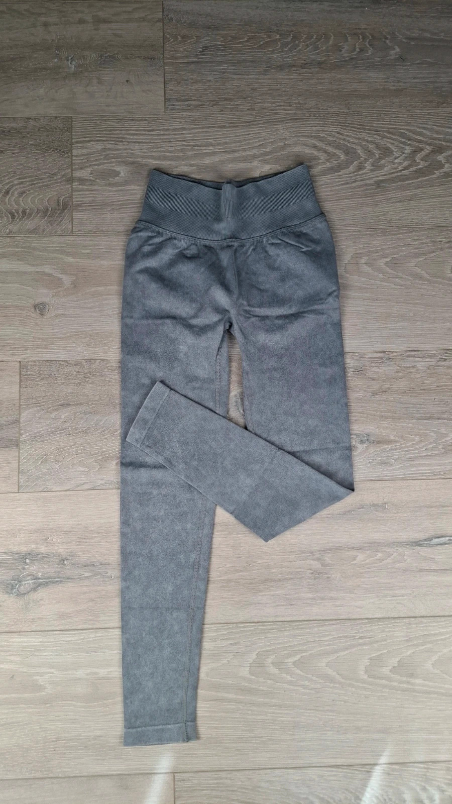 Legging Push-Up Taille Haute Scrunch Butt – Gris Délavé – Taille M – taille M / 38 / 10 5