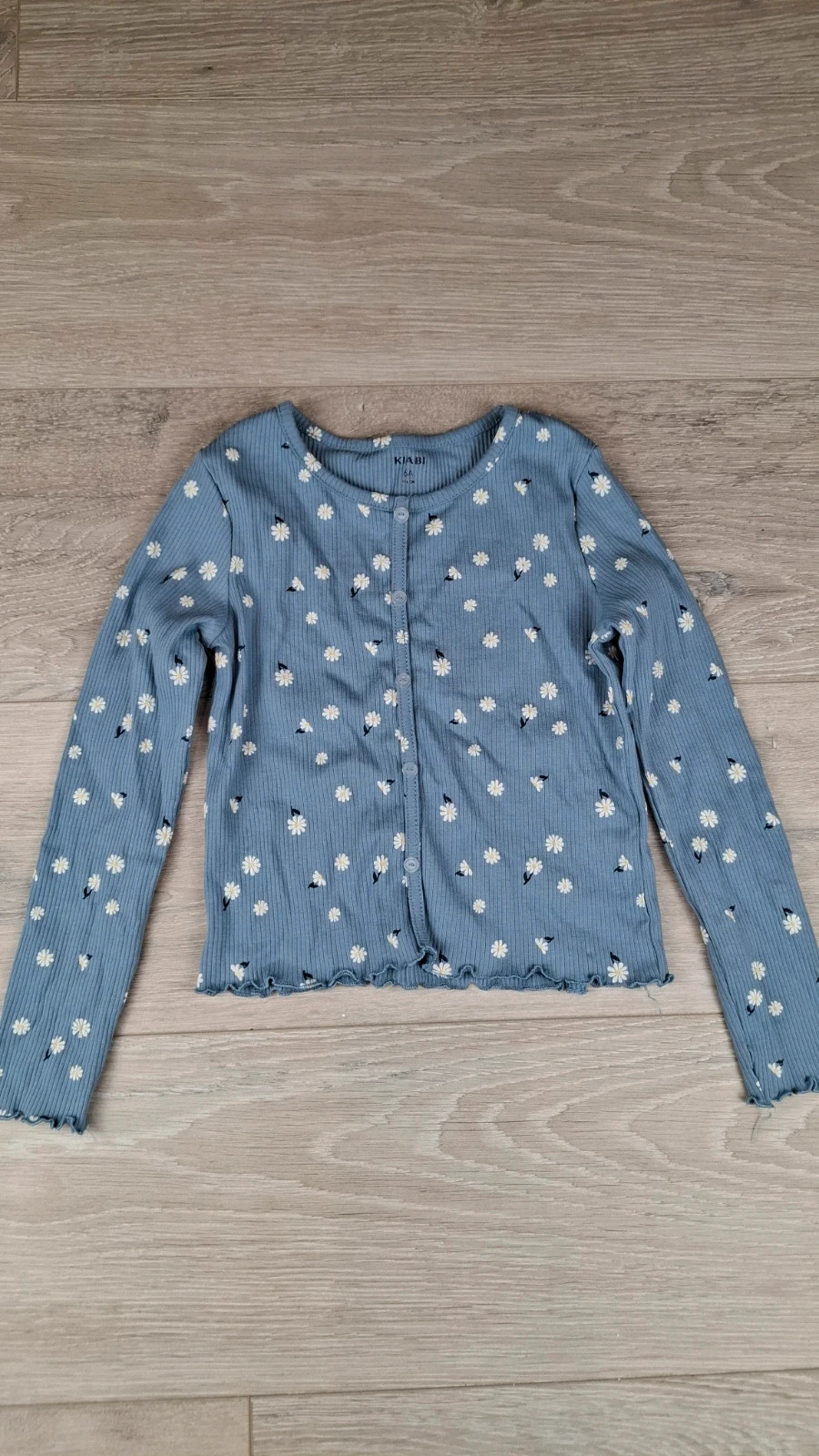 Haut Fille Bleu Fleuri Kiabi 6 ans – Côtelé Manches Longues – Kiabi – taille 6 ans / 116 cm