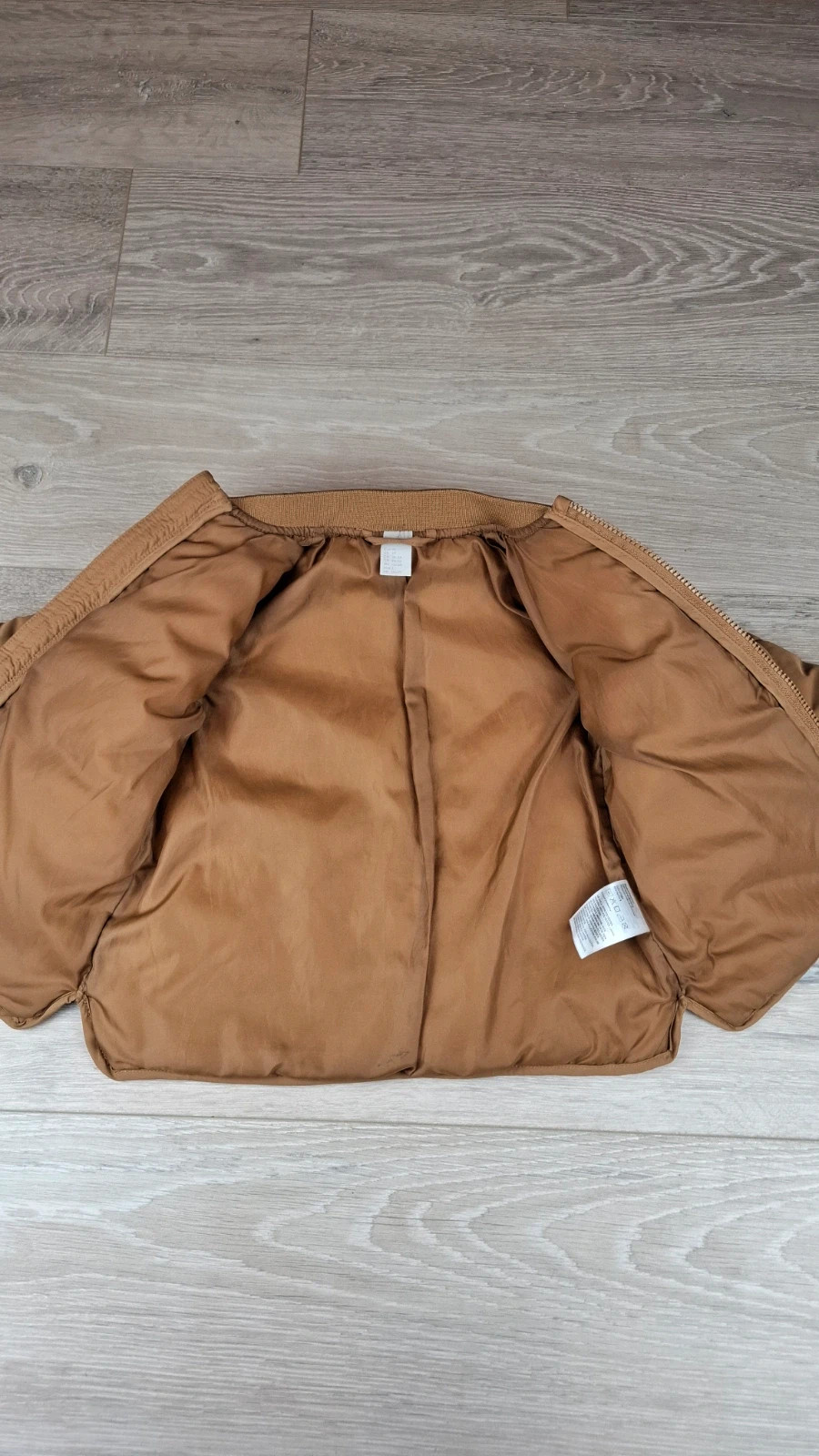 Veste mi- saisons matelassée Camel Bébé 18-24 mois – H&M – taille 18-24 mois / 86 cm 4