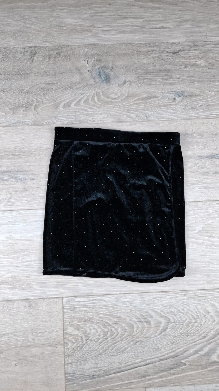 Jupe Kiabi velours noir pailletée fille 8 ans (126-131cm) très bon état – Kiabi – taille 8 ans / 128 cm 2