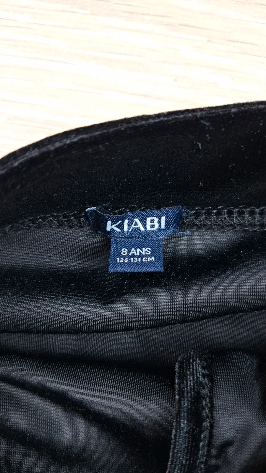 Jupe Kiabi velours noir pailletée fille 8 ans (126-131cm) très bon état – Kiabi – taille 8 ans / 128 cm 3