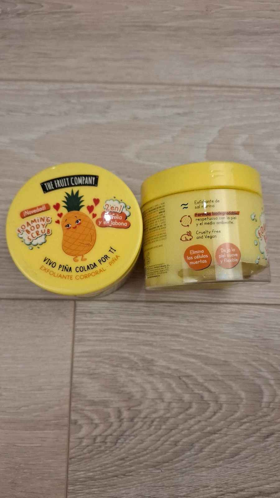Lot gommages corps ananas The Fruit Company – neufs – exfoliant & savon 2-en-1 – The Fruit Company 2