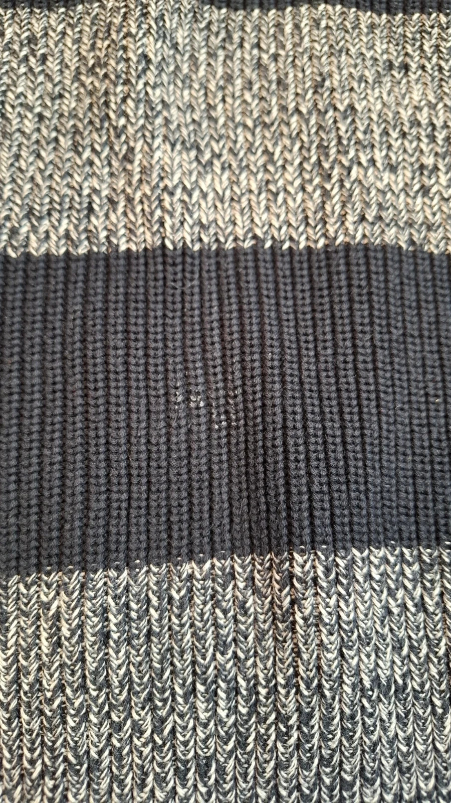 Pull H&M homme rayé noir gris – taille M – maille épaisse – H&M – taille M 5